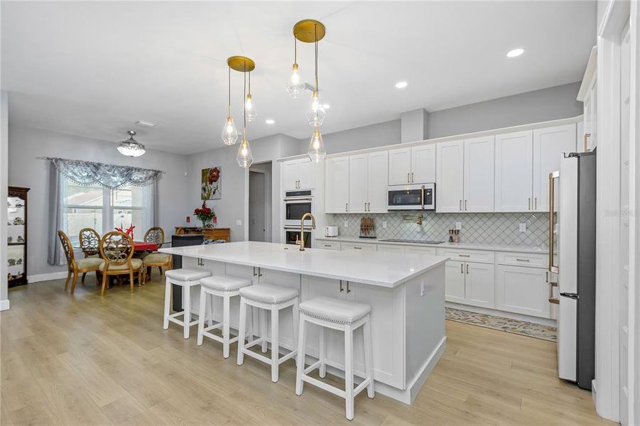 Furnished interior view inside a new home in , Tarpon Springs (Image 17).