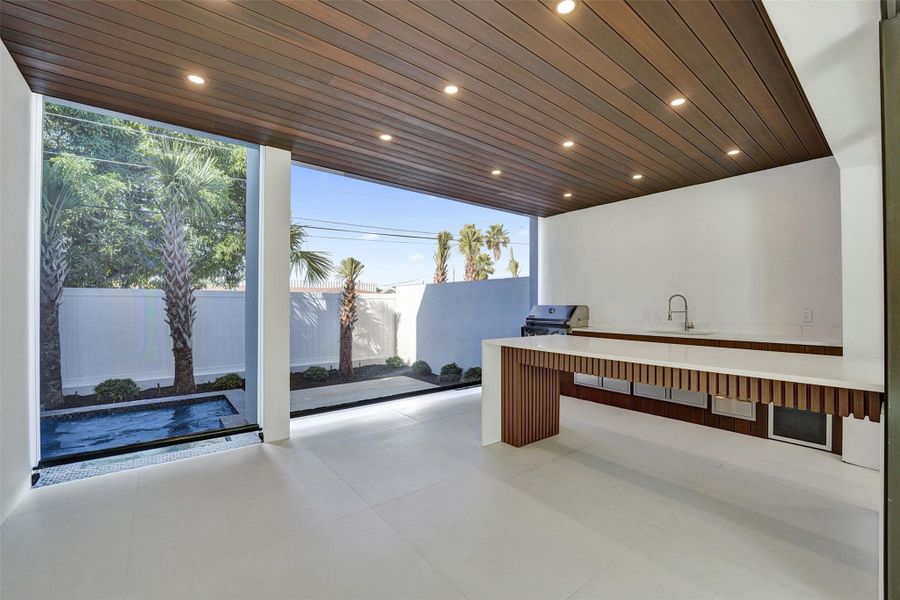 Mosquito Screen- also keeps in AC Mosquito Screen- also keeps in AC