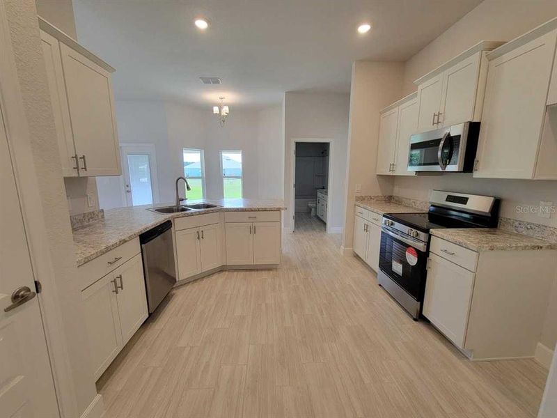 Furnished interior view inside a new home in Marion Oaks, Ocala (Image 4).