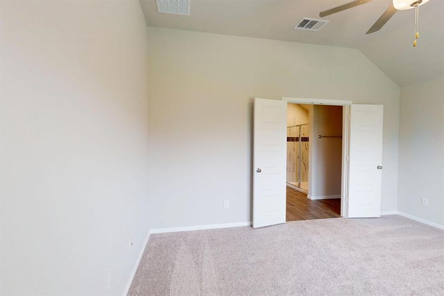 Spacious, unfurnished interior of a new home in Forest Park, Princeton (Image 25). Spacious, unfurnished interior of a new home in Forest Park, Princeton (Image 25).