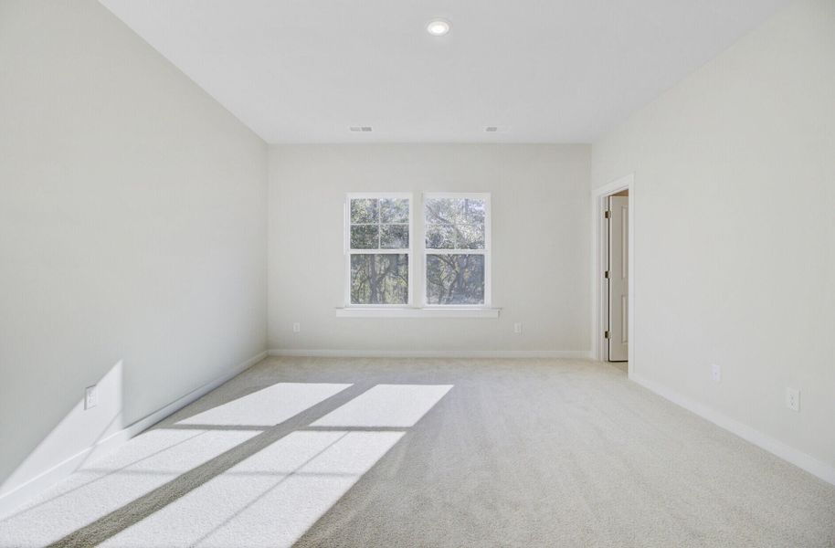 Spacious, unfurnished interior of a new home in , Johns Island (Image 40).