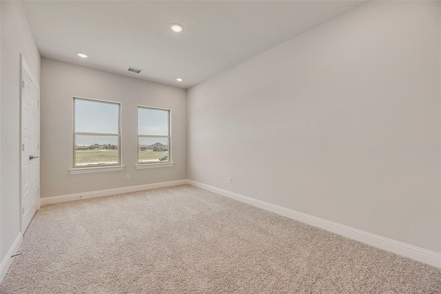 Spacious, unfurnished interior of a new home in Villages of Creekwood, Frisco (Image 23). Spacious, unfurnished interior of a new home in Villages of Creekwood, Frisco (Image 23).
