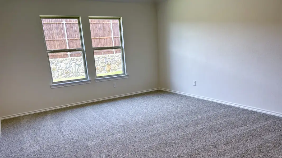 Spacious, unfurnished interior of a new home in Northspur, Terrell (Image 6).