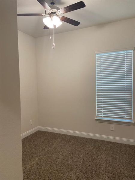 Spacious, unfurnished interior of a new home in Bear Park Estates, Euless (Image 20).