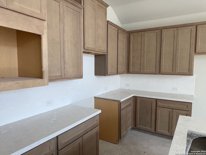 Image 18 of a home in Alsatian Oaks.