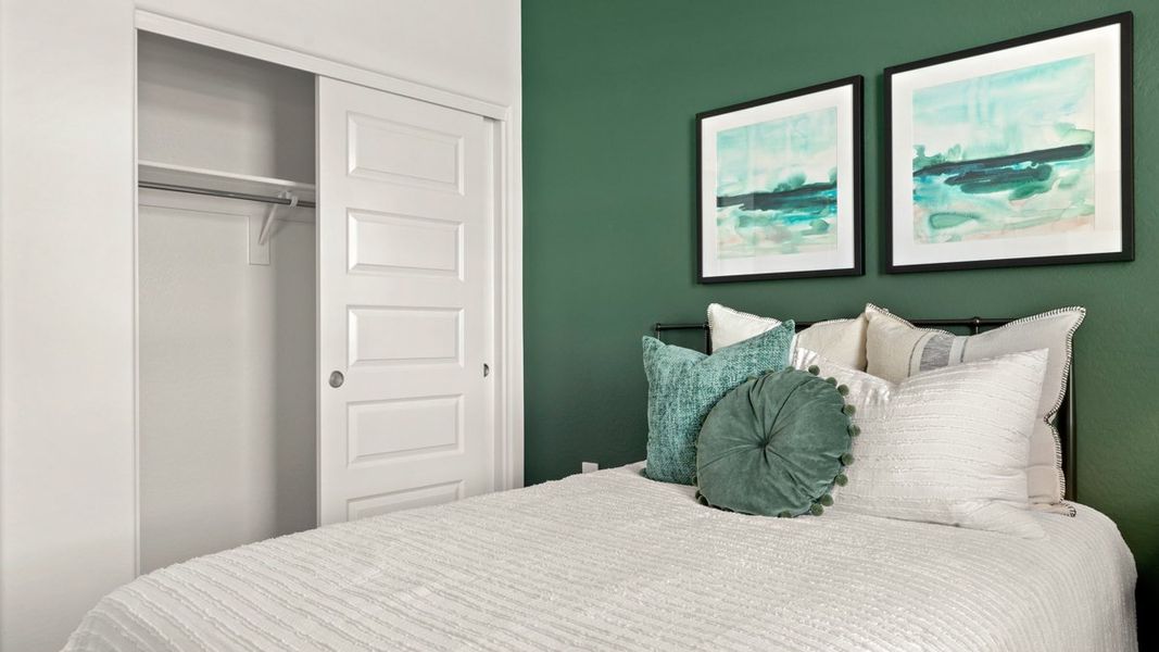 Representative furnished interior of a home built from the Easton by D.R. Horton in Radiance at Superstition Vistas, Apache Junction (Image 22).