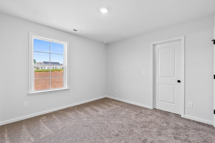 Spacious, unfurnished interior of a new home in Brooke Hill, Lewisville (Image 42).