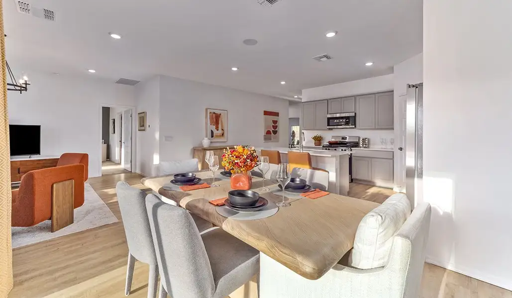 Furnished interior view inside a new home in Hanson Ridge, Vail (Image 11).