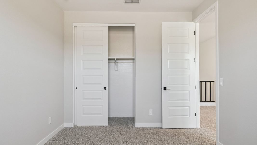 Spacious, unfurnished interior of a new home in Upper Canyon, Phoenix (Image 35).
