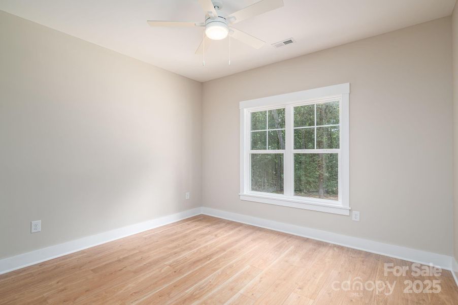 Spacious, unfurnished interior of a new home in , Lincolnton (Image 33).
