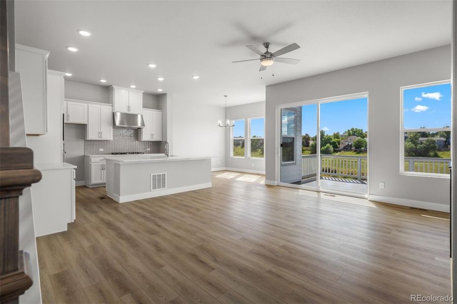 Spacious, unfurnished interior of a new home in Trailside at Cottonwood Creek, Colorado Springs (Image 25).