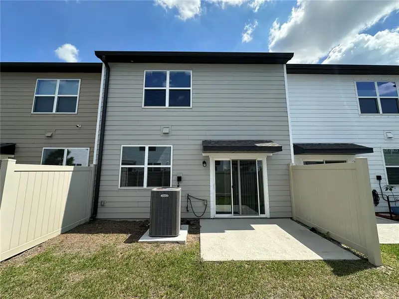 Exterior details and patio area of a home in , Gibsonton (Image 3). Exterior details and patio area of a home in , Gibsonton (Image 3).