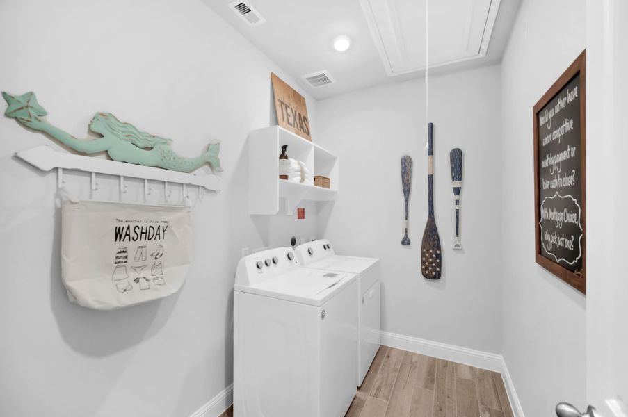 Representative furnished interior of a home built from the Mckinney by Beazer Homes in Timber Hollow: Heritage Collection, Magnolia (Image 10).