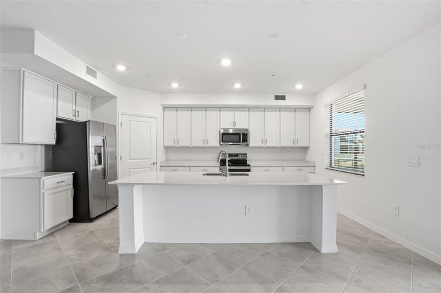 Furnished interior view inside a new home in Legends Cove, Bradenton (Image 5).