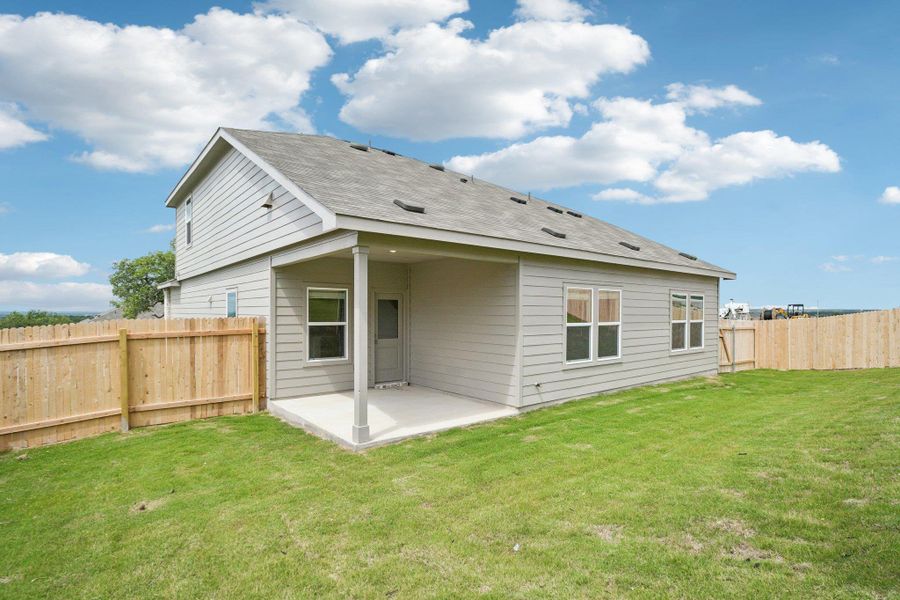 Exterior details and patio area of a home in Clayton Ranch, Copperas Cove (Image 21).
