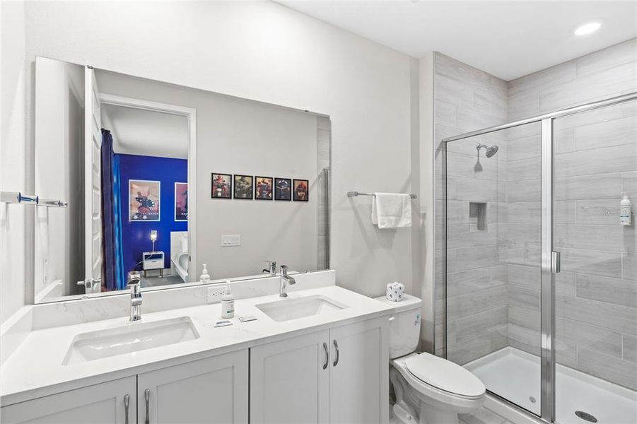 Furnished interior view inside a new home in , Kissimmee (Image 13).