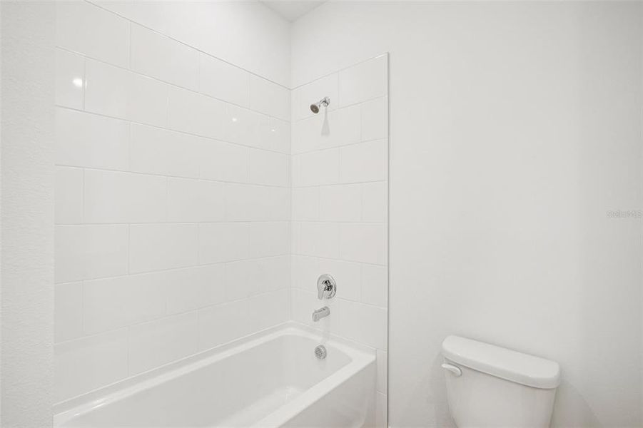 Furnished interior view inside a new home in , Lakeland (Image 9).