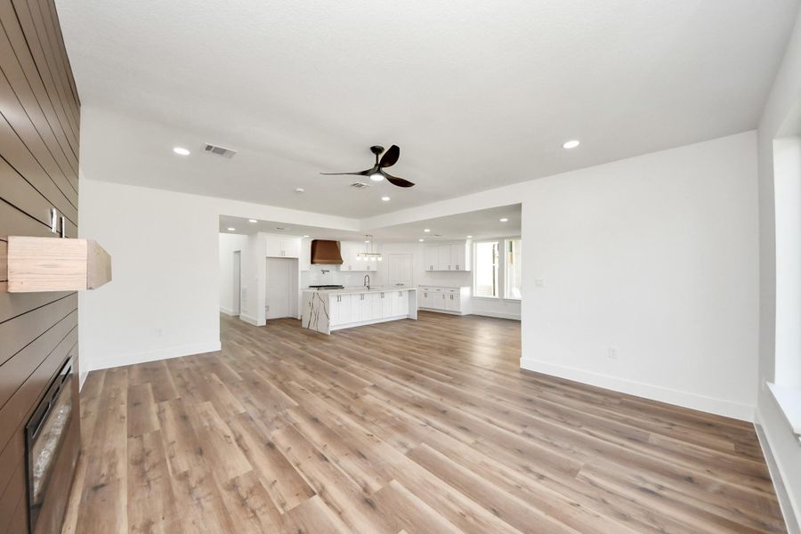 Spacious, unfurnished interior of a new home in , Montgomery (Image 23).