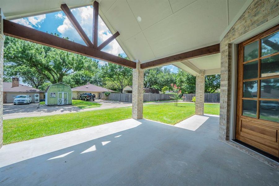 Exterior details and patio area of a home in , Duncanville (Image 3).