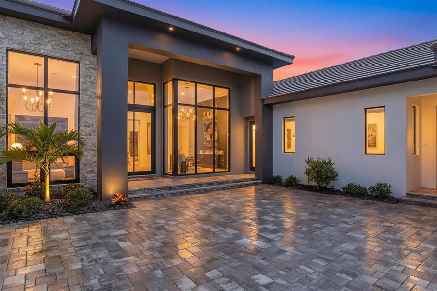 Exterior details and patio area of a home in , Sarasota (Image 28).