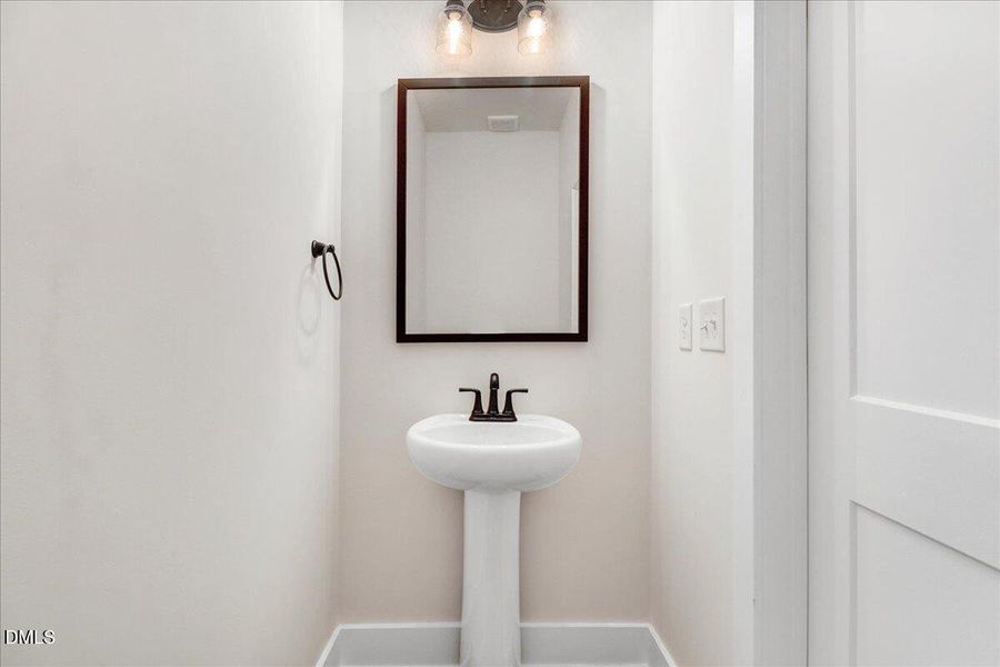 44-102 Oxford Court-44