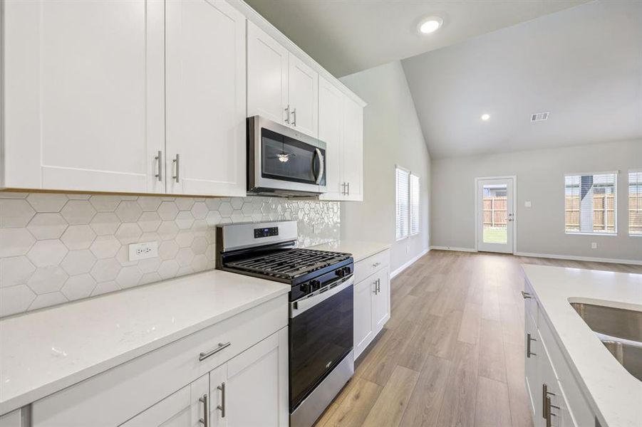 Photo is not of the actual home, but is an inspirational photo of builder’s model home and may depict options, furnishings, and/or decorator features that are not included.