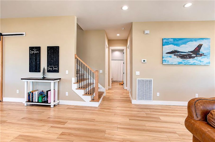 Furnished interior view inside a new home in , Calhoun (Image 51).