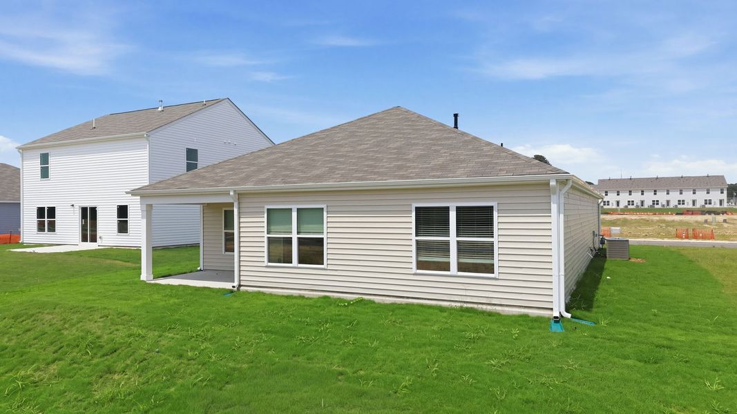 Exterior details and patio area of a home in Hunter Hill, Rocky Mount (Image 21).