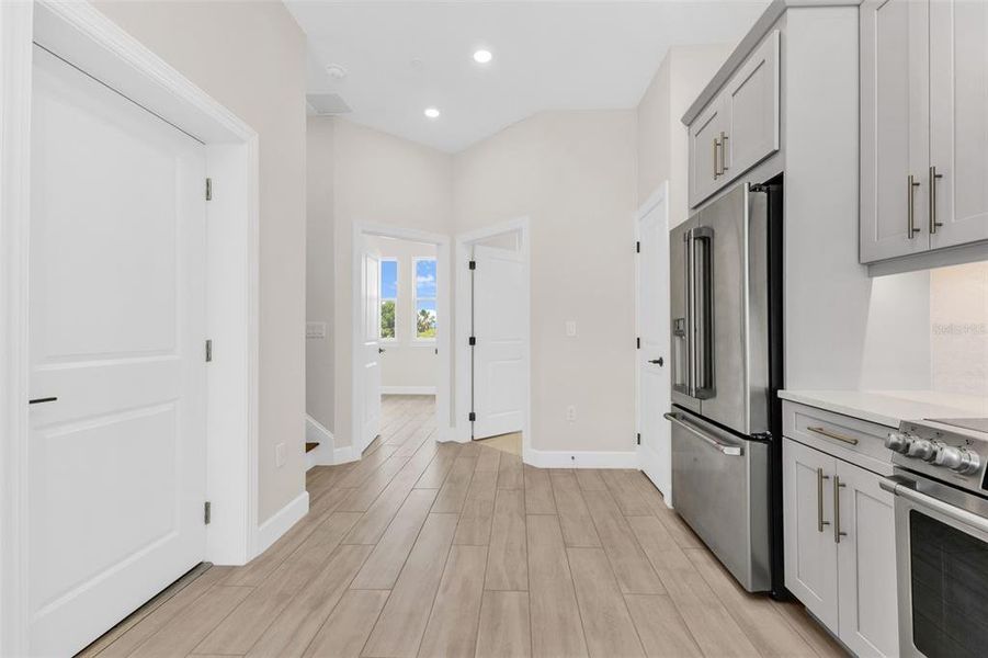 Furnished interior view inside a new home in Seahaven, Punta Gorda (Image 8).