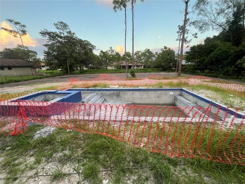 Site preparation for new homesites in , Parkland (Image 17).