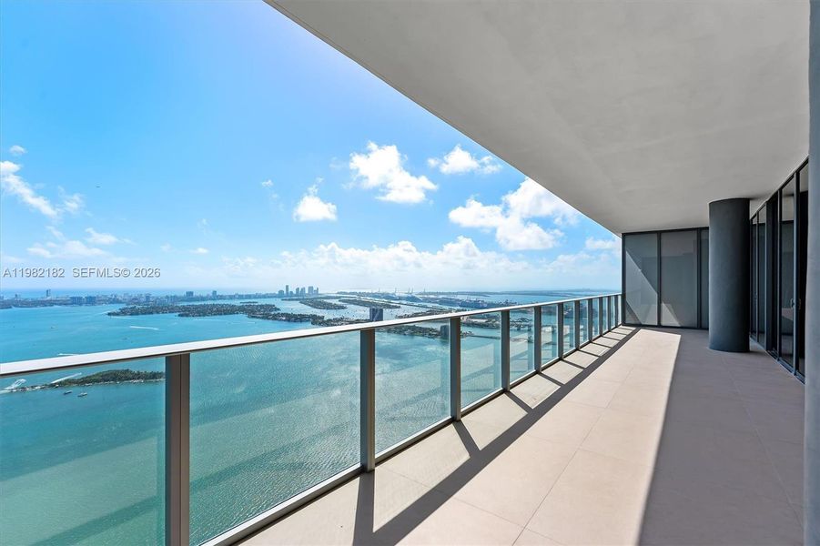 Condo located in Miami, FL showcasing its design and architecture (Image 2).
