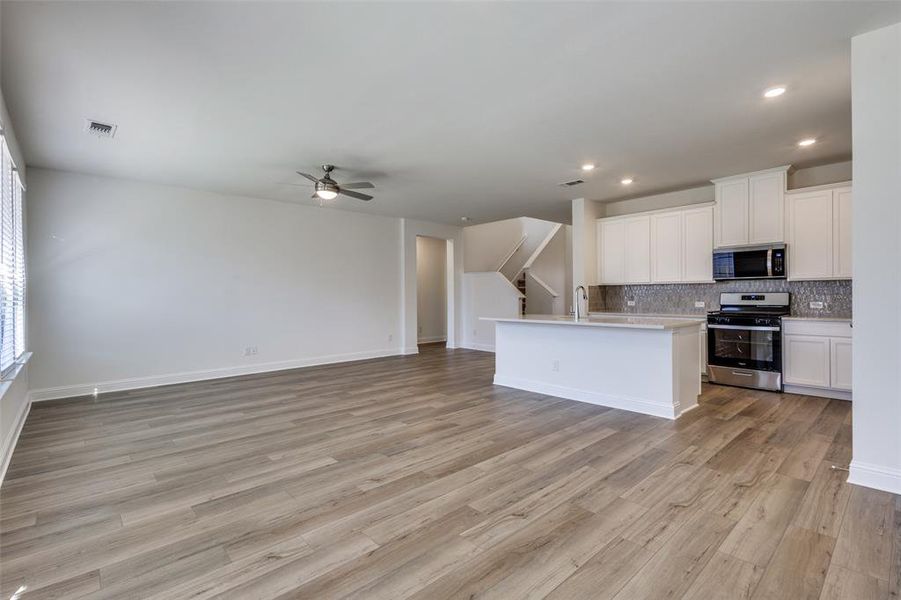 Spacious, unfurnished interior of a new home in Princeton Estates, Princeton (Image 28).