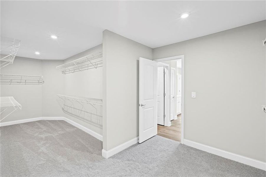 Spacious, unfurnished interior of a new home in Hidden Fields, Hoschton (Image 40). Spacious, unfurnished interior of a new home in Hidden Fields, Hoschton (Image 40).
