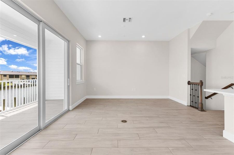 Spacious, unfurnished interior of a new home in Seahaven, Punta Gorda (Image 49).