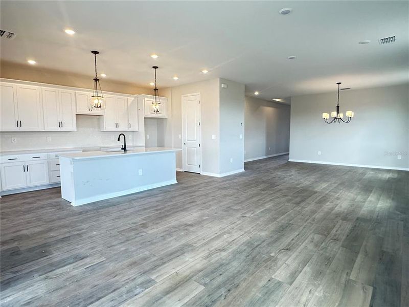 Spacious, unfurnished interior of a new home in Berry Bay, Wimauma (Image 12).