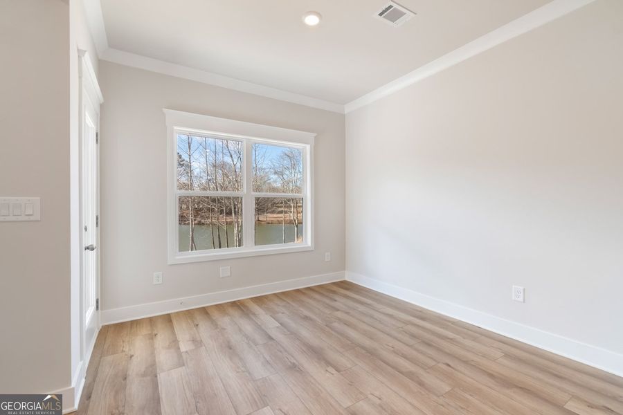Spacious, unfurnished interior of a new home in Rosewood Lake Estates, Hoschton (Image 60).