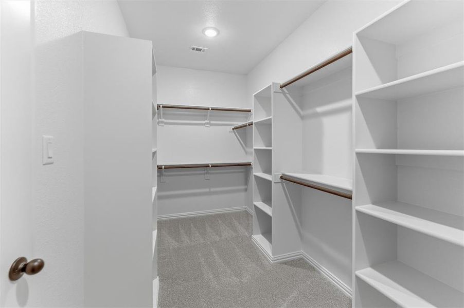 Spacious, unfurnished interior of a new home in Cedar Ridge Estates, Anna (Image 25).