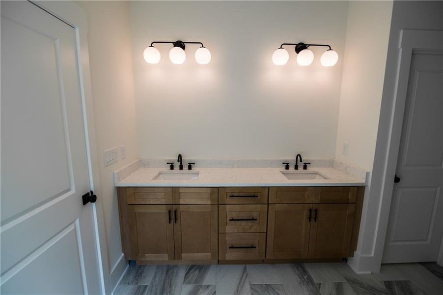 Furnished interior view inside a new home in , Clermont (Image 13).