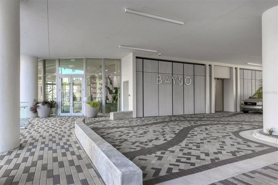 Furnished interior view inside a new home in , Sarasota (Image 37).