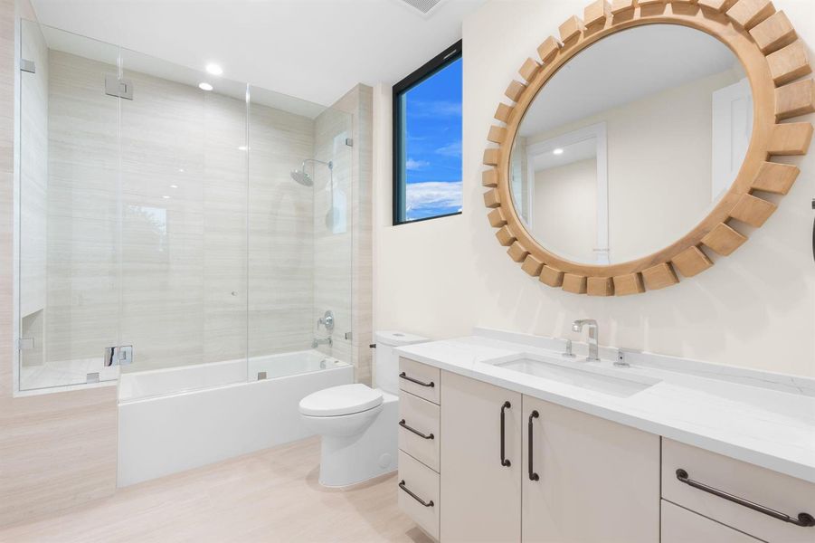 53 Bathroom 2