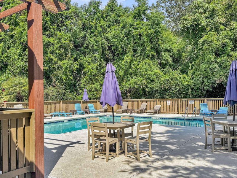 Community amenities in , North Charleston (Image 28).