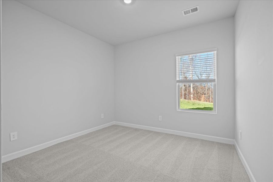 Spacious, unfurnished interior of a new home in Chatham Forest, Duncan (Image 14).