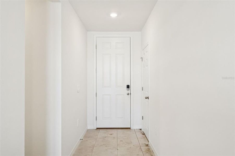 Spacious, unfurnished interior of a new home in , Poinciana (Image 16).