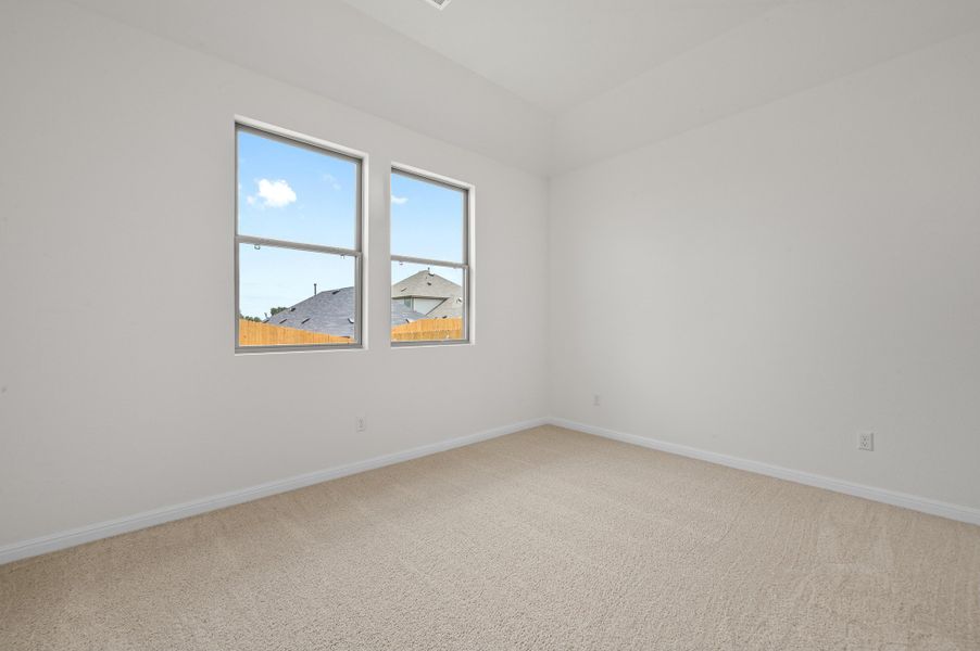 Spacious, unfurnished interior of a new home in Trinity Ranch, Elgin (Image 22).