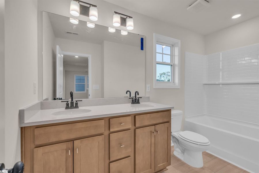 Furnished interior view inside a new home in Lynbrook, Boiling Springs (Image 11).