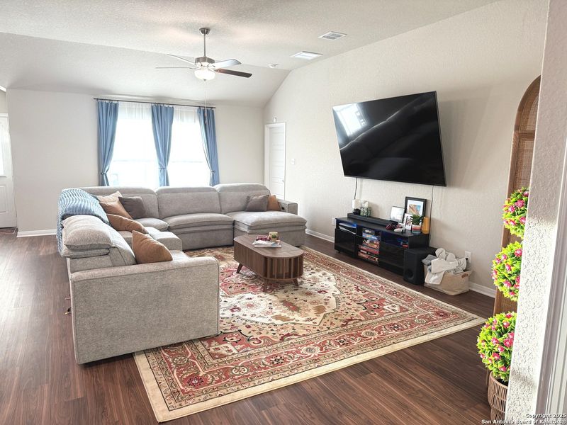 Furnished interior view inside a new home in Jordan's Ranch, San Antonio (Image 4).