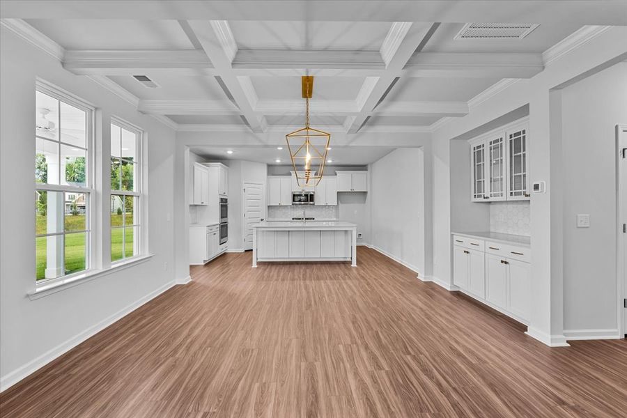 Spacious, unfurnished interior of a new home in Fieldstone, Lexington (Image 25).