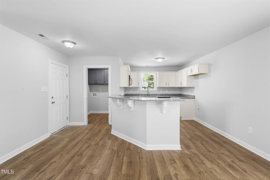 Kitchen & Laundry Room