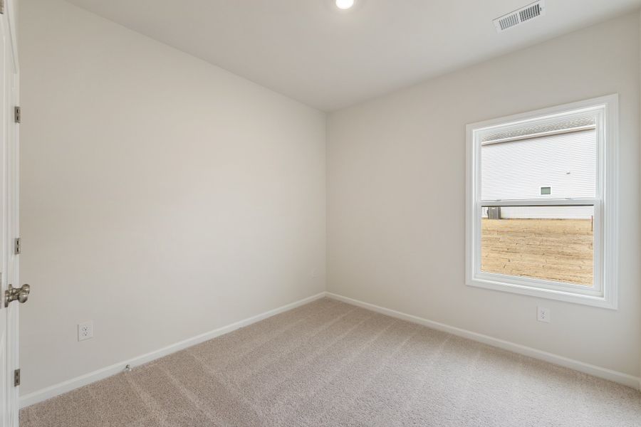 Spacious, unfurnished interior of a new home in Fairview Falls, Chesnee (Image 23).