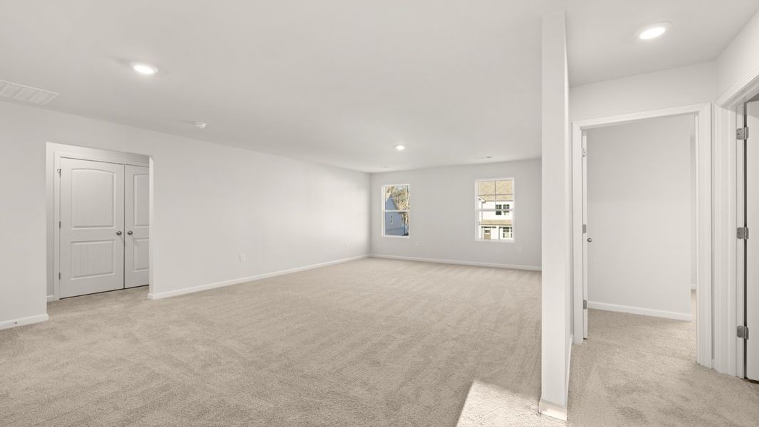 Spacious, unfurnished interior of a new home in Liberty Crossing, Braselton (Image 21).